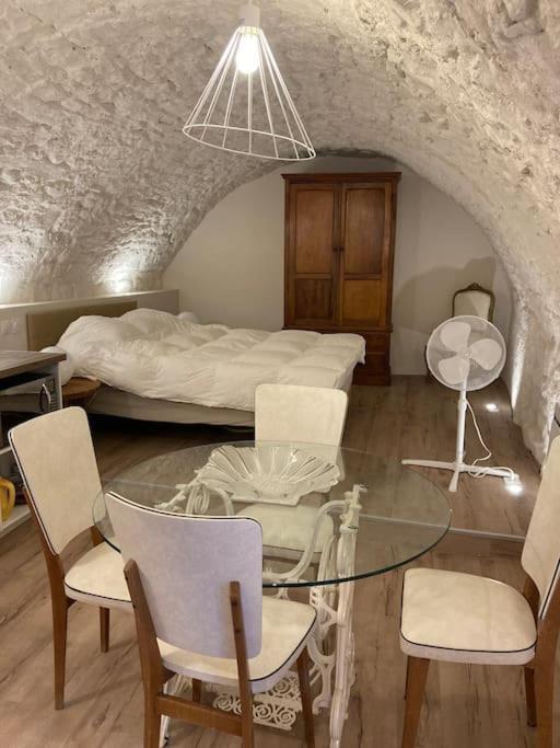 Les Matelles : Charmant Logement En Pierres Dış mekan fotoğraf