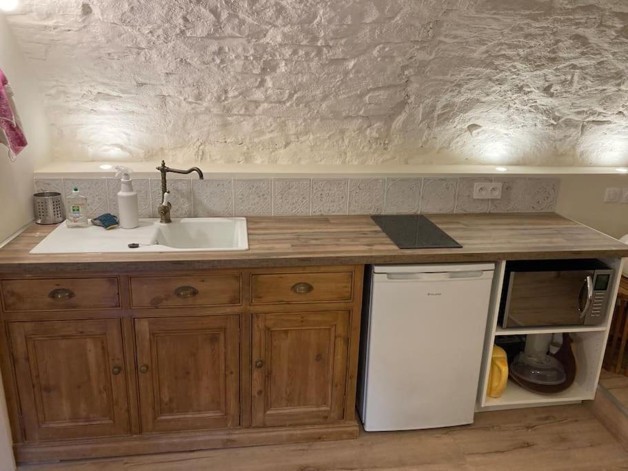 Les Matelles : Charmant Logement En Pierres Dış mekan fotoğraf